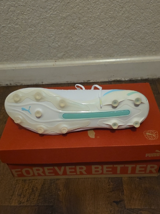 Puma King Ultimate FG/AG Soccer Cleats main image 4